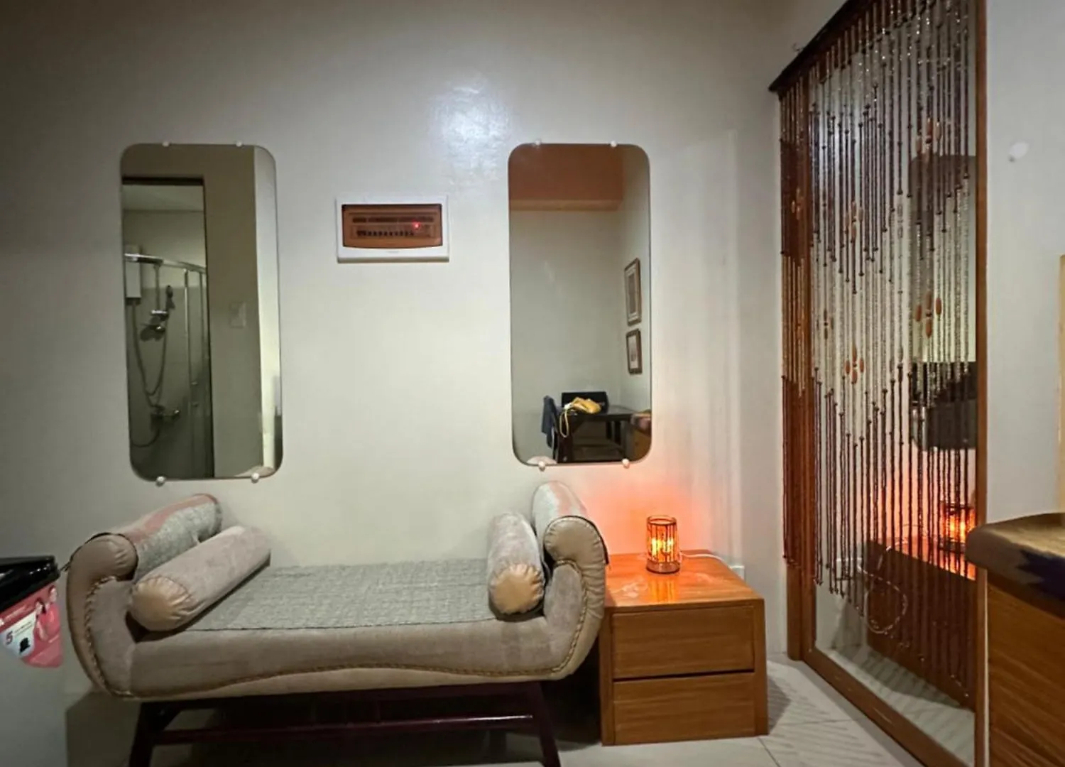 Quaint Roces Studio マニラ市
